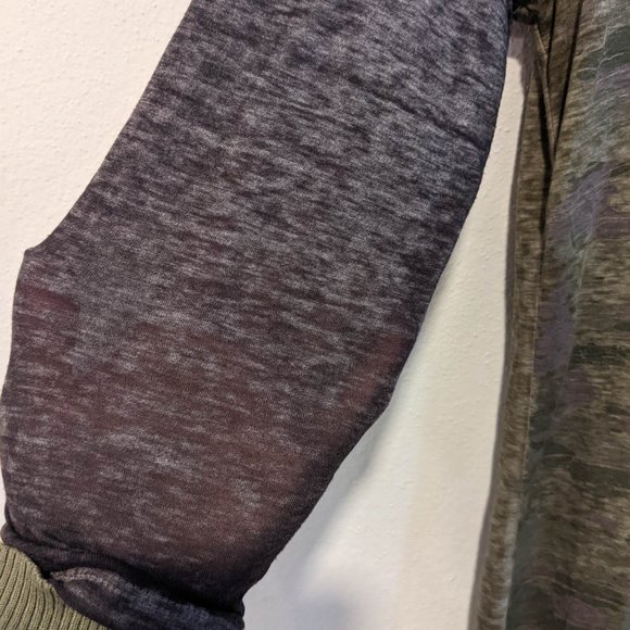 *10/$10* Women's Maurices Camo 3/4 Length Tee - Size Small - Picture 3 of 4